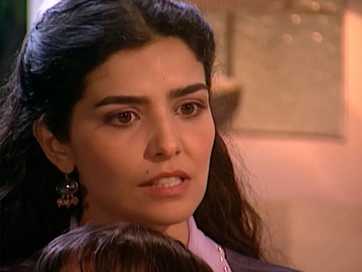 Latiffa (Letícia Sabatella) em O Clone