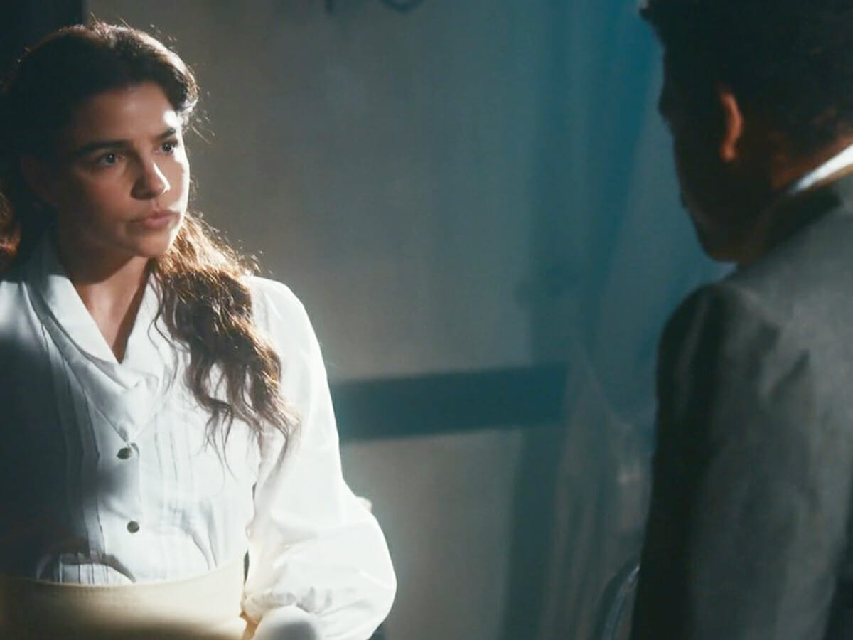 Pilar (Gabriela Medvedovski) e Samuel (Michel Gomes) em Nos Tempos do Imperador