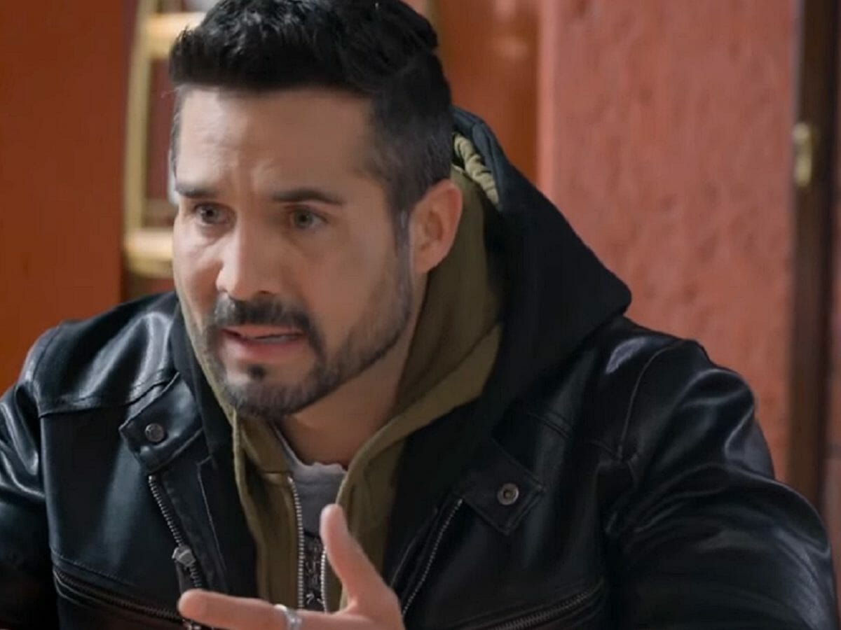 Pedro (José Ron) em Te Dou a Vida