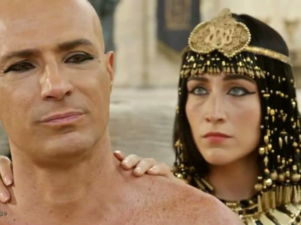 Sheshi (Fernando Pavão) e Merianat (Samia Abreu) em Gênesis (Reprodução)