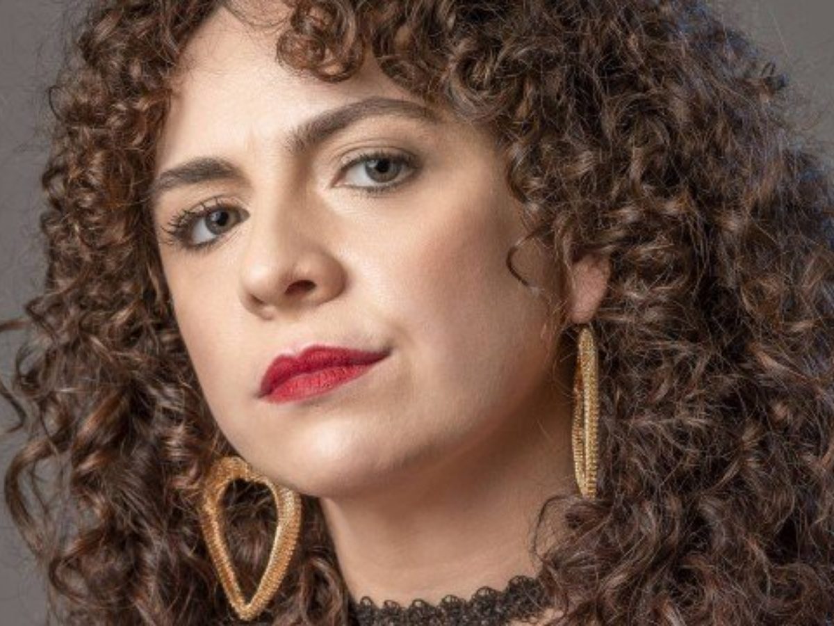 Stephany (Renata Gaspar) em Um Lugar ao Sol (Reprodução)