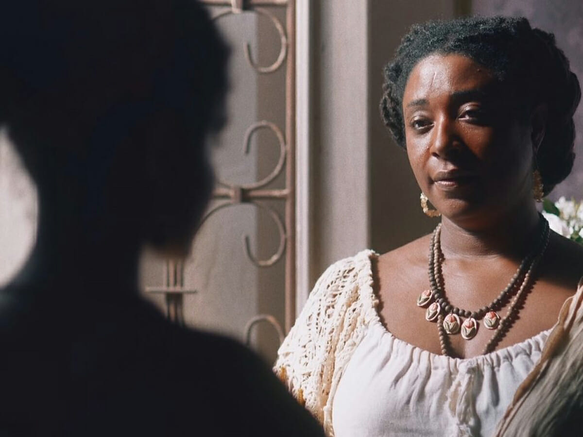 Zayla (Heslaine Vieira) e Cândida (Dani Ornellas) em Nos Tempos do Imperador