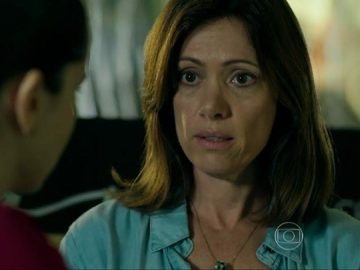 Angel (Camila Queiroz) e Darlene (Bel Kutner) em Verdades Secretas (Reprodução/Globoplay)