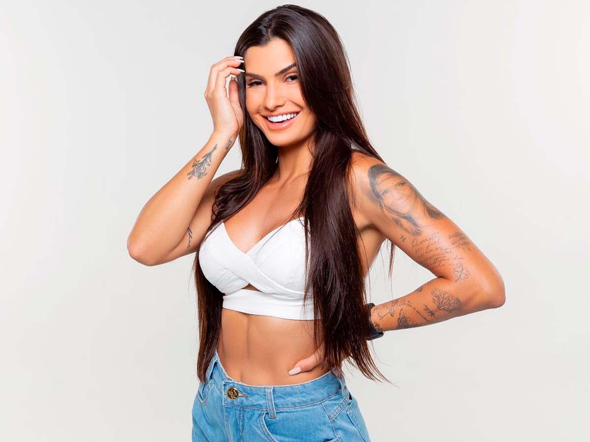 Marina Ferrari é uma das peoas de A Fazenda 13