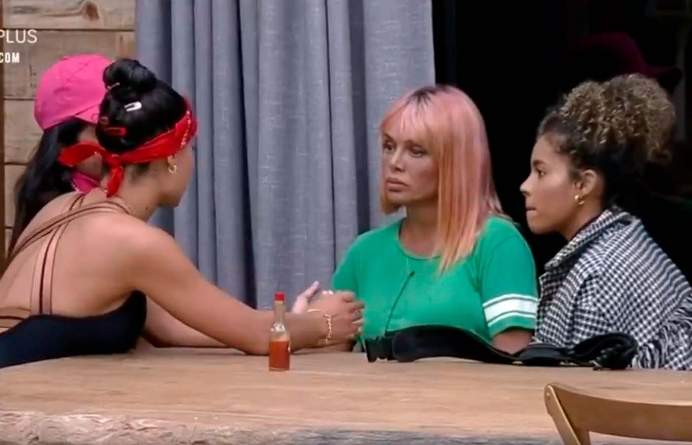 Aline Mineiro, Mileide Mihaile, Valentina Francavilla e Sthefane Matos em A Fazenda 13