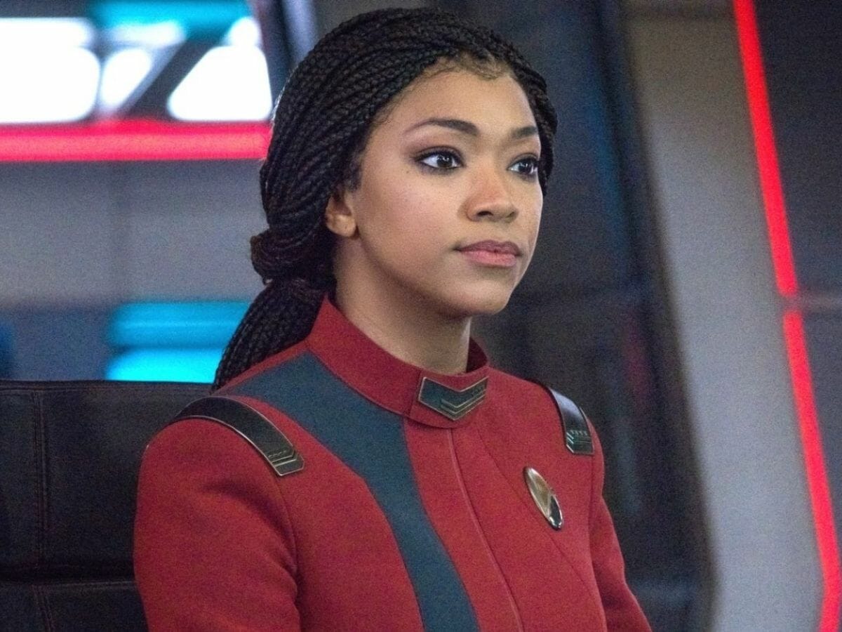 A atriz Sonequa Martin-Green na série Star Trek: Discovery