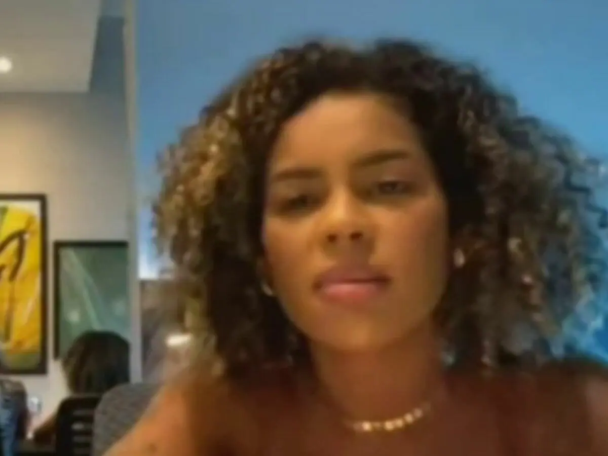 Sthe Matos na Live do Eliminado de A Fazenda 13