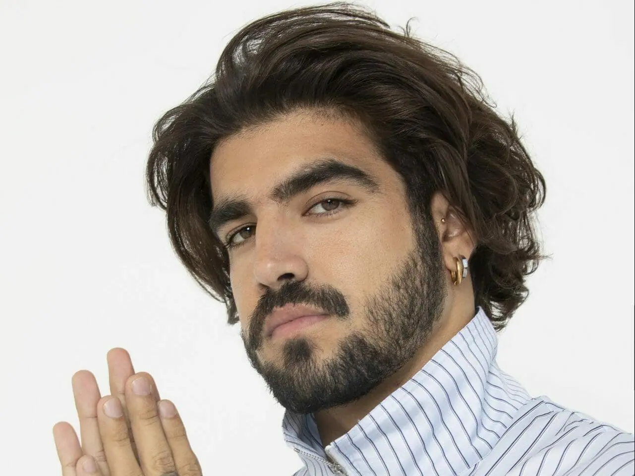 O ator Caio Castro (Carlos Sales)