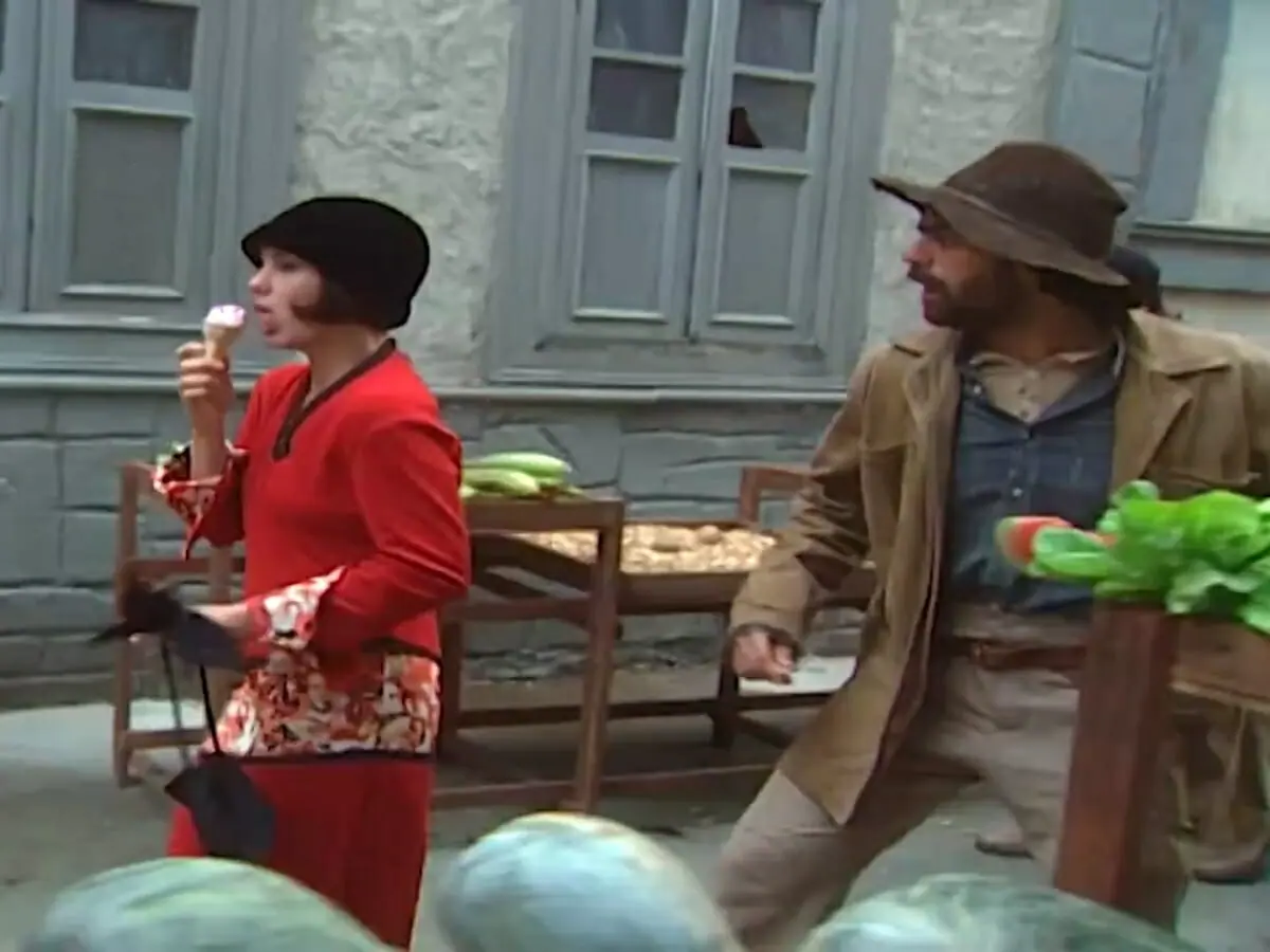 Catarina (Adriana Esteves) e Petruchio (Eduardo Moscovis) de O Cravo e a Rosa
