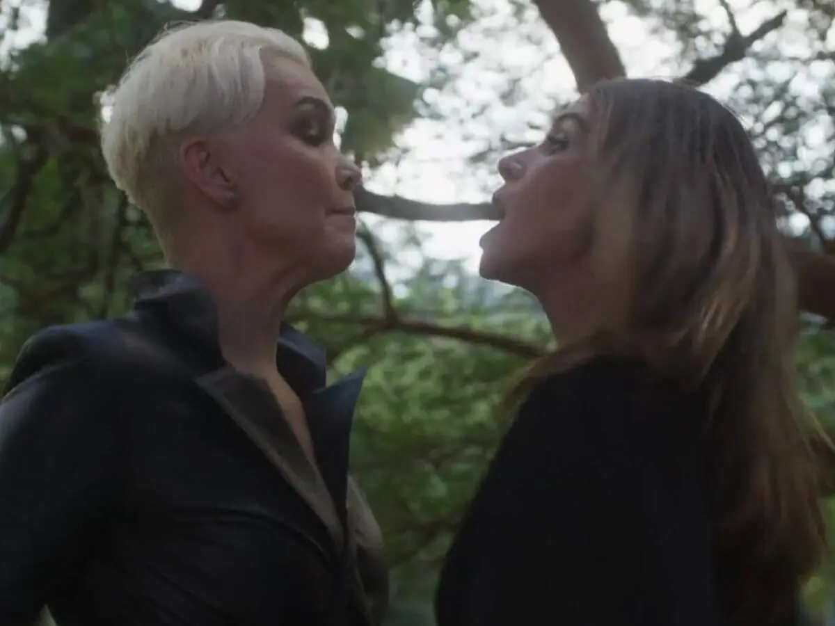 Carmem (Júlia Lemmertz) e Paula (Giovanna Antonelli) em Quanto Mais Vida, Melhor! (Reprodução/Globo)