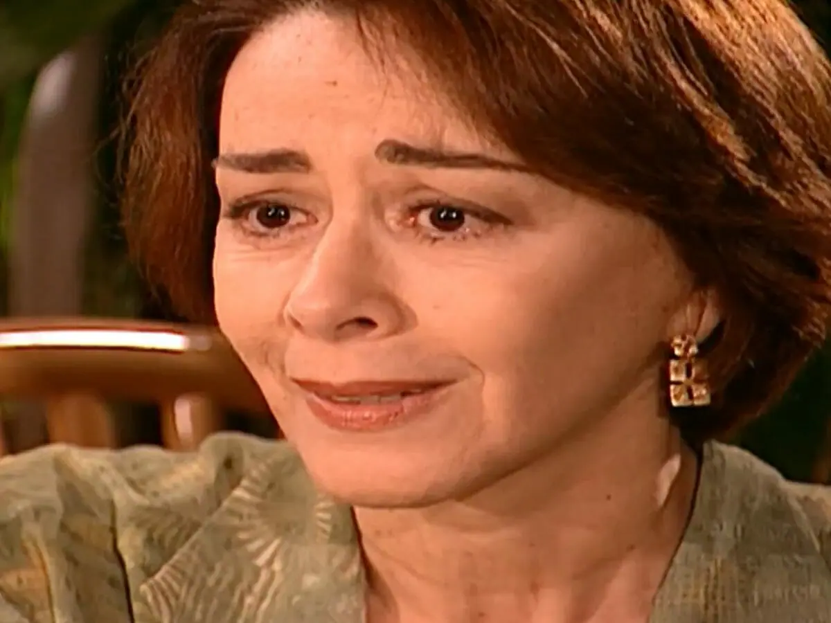 Edna (Nívea Maria) em O Clone (Reprodução)