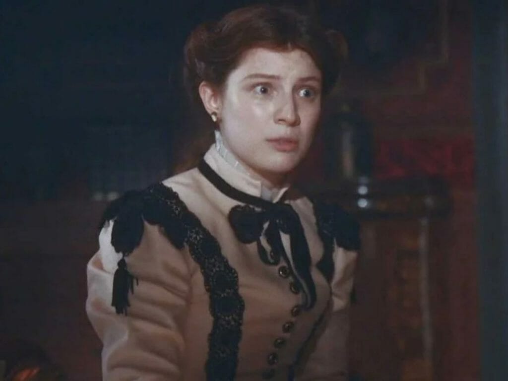 Isabel (Giulia Gayoso) se encantou pelo bebê de Berenice em Nos Tempos do Imperador (Reprodução)