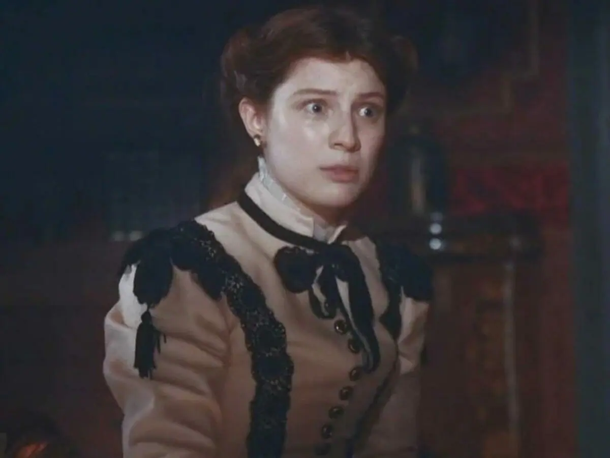 Isabel (Giulia Gayoso) se encantou pelo bebê de Berenice em Nos Tempos do Imperador (Reprodução)