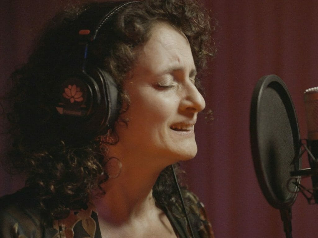 Júlia (Denise Fraga) em Um Lugar ao Sol