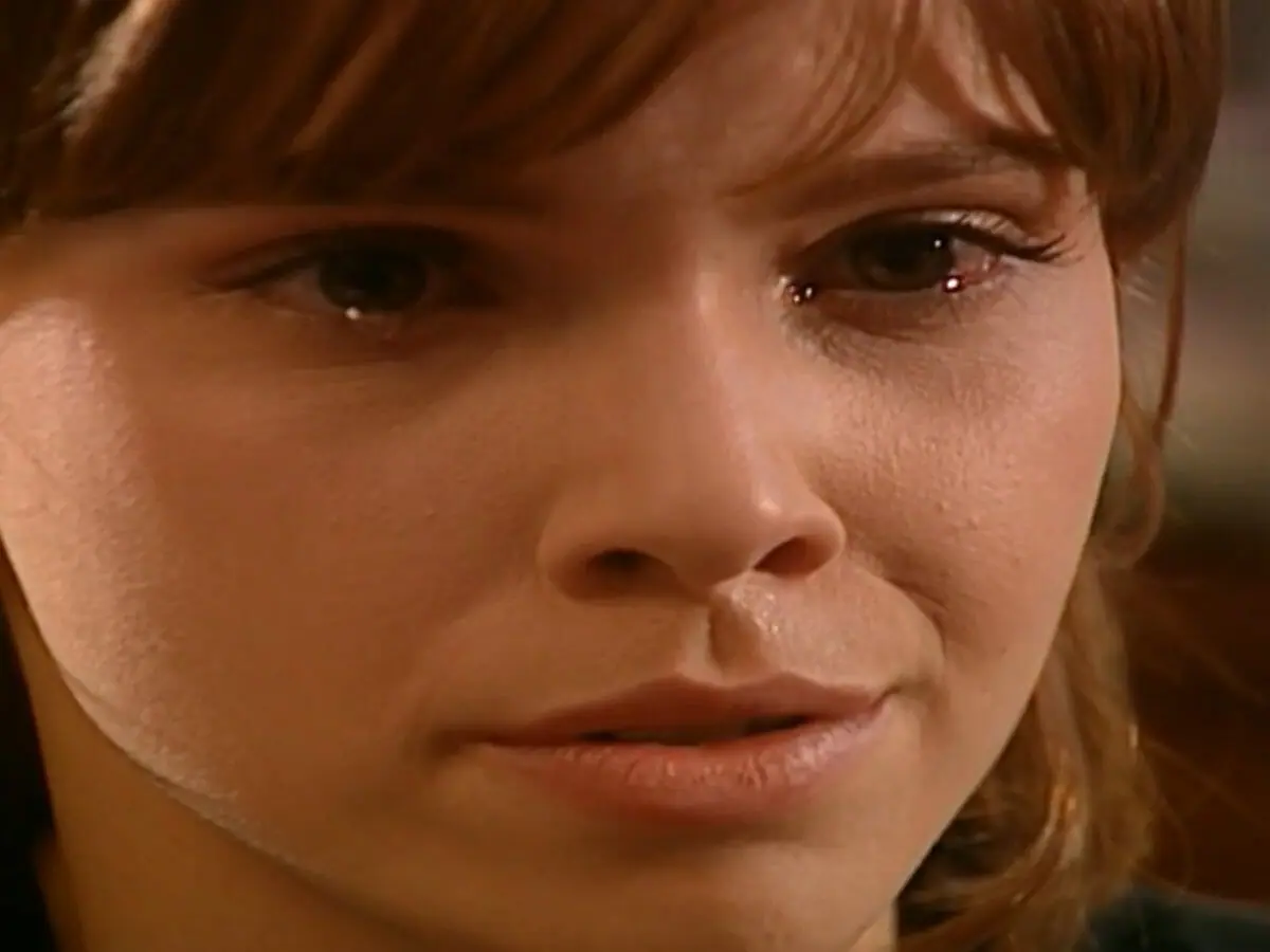 Mel (Débora Falabella) em O Clone (Reprodução)