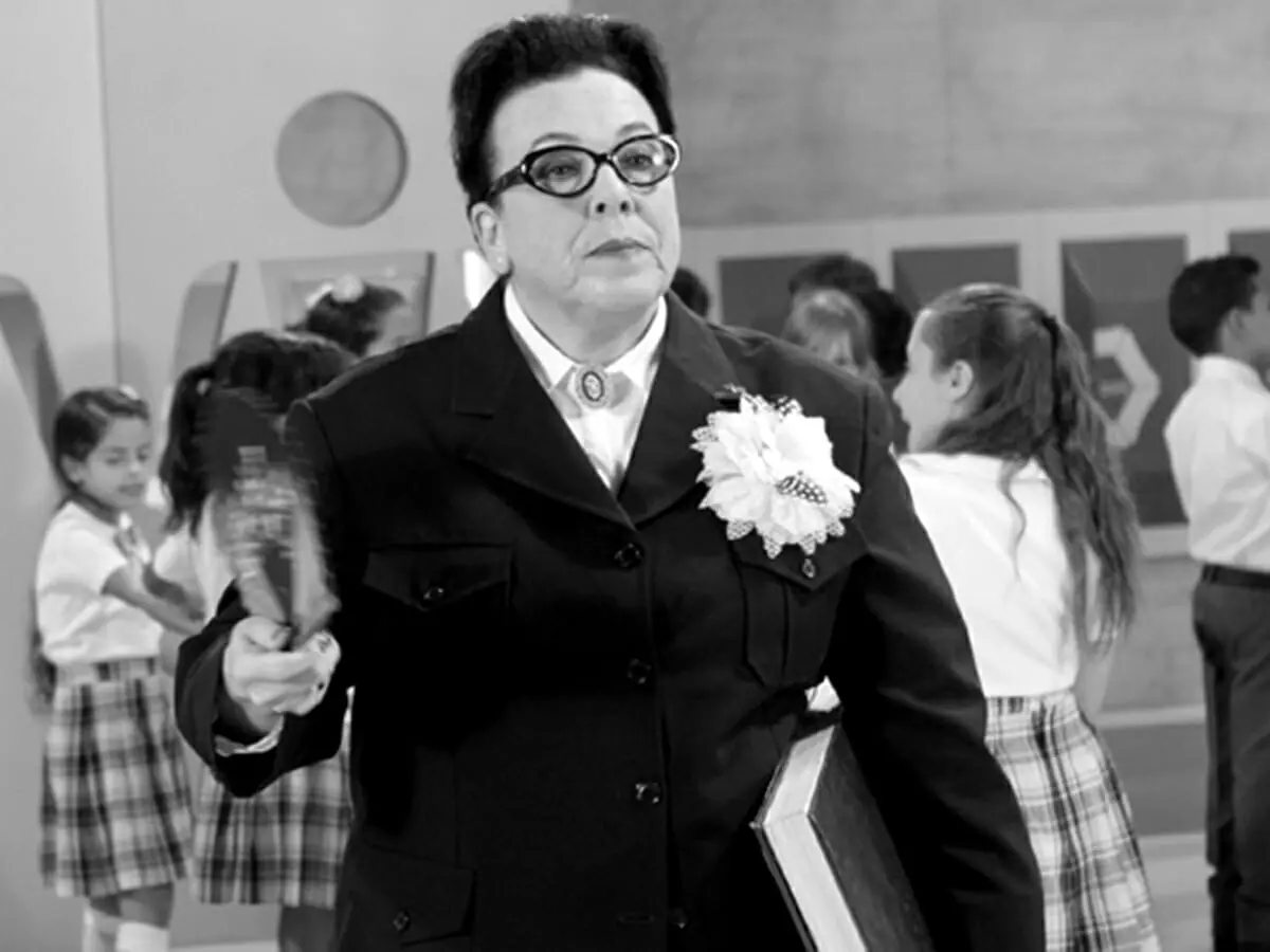 Noemi Gerbelli interpretou a diretora Olívia em Carrossel, do SBT (Reprodução: SBT)