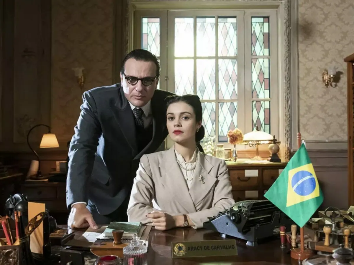 Rodrigo Lombardi e Sophie Charlote estrelam Passaporte para Liberdade (Reprodução)