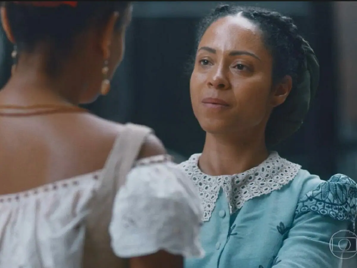 Zayla (Heslaine Vieira) e Justina (Cinara Leal) de Nos Tempos do Imperador