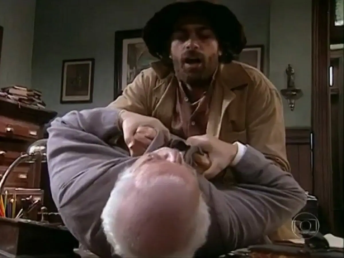 Petruchio (Eduardo Moscovis) e Normando (Cláudio Corrêa e Castro) de O Cravo e a Rosa