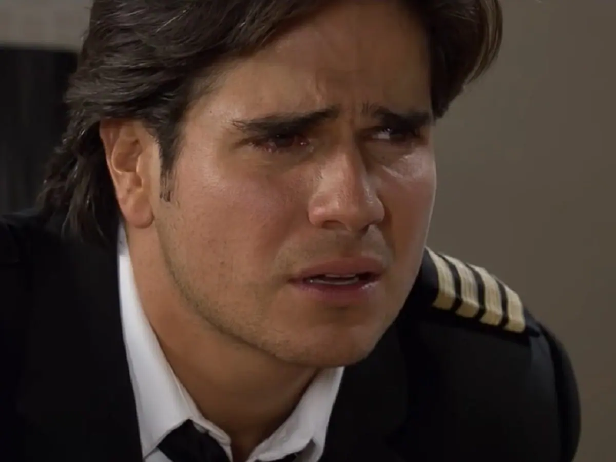 Otávio (Daniel Arenas) em Coração Indomável