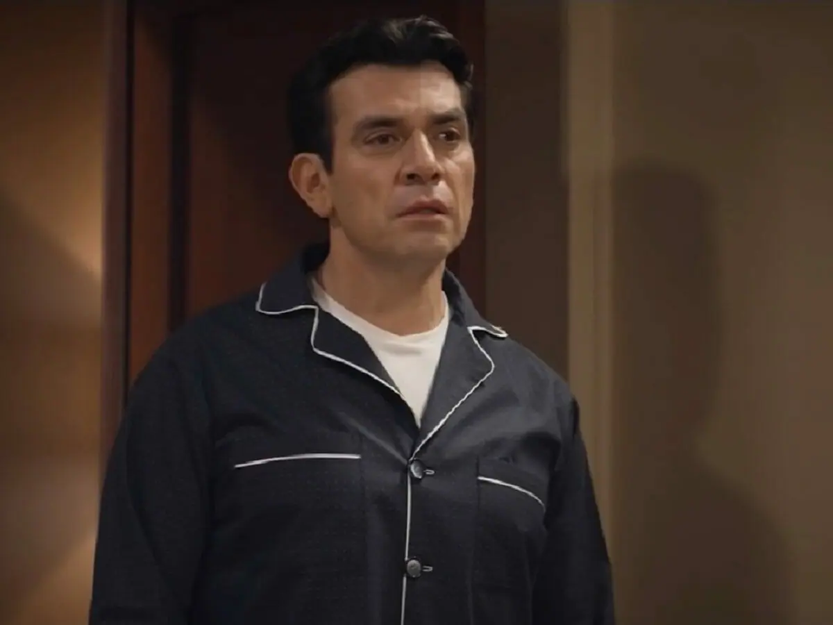 Ernesto (Jorge Salinas) em Te Dou a Vida