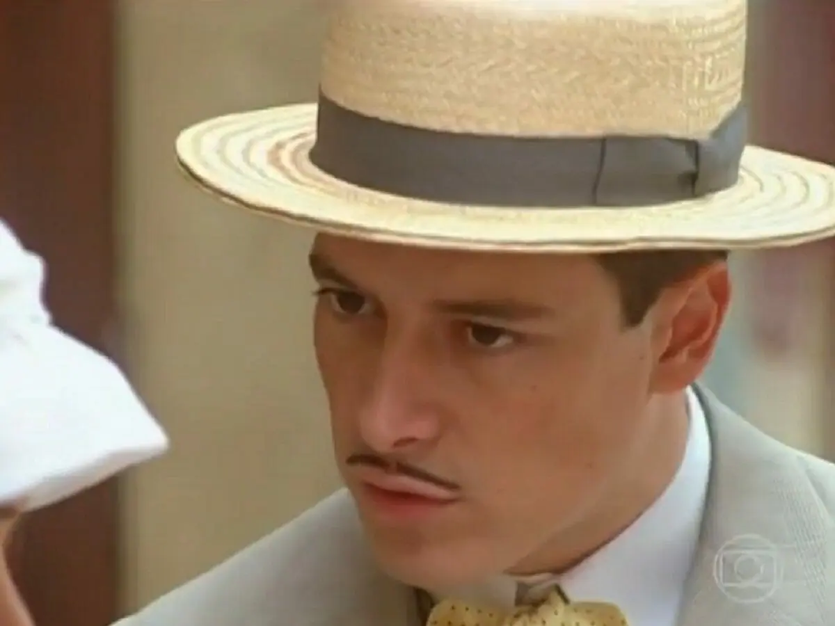 Heitor (Rodrigo Faro) em o Cravo e a Rosa