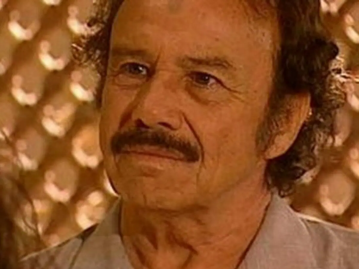 Tio Ali (Stênio Garcia) em O Clone (Reprodução)