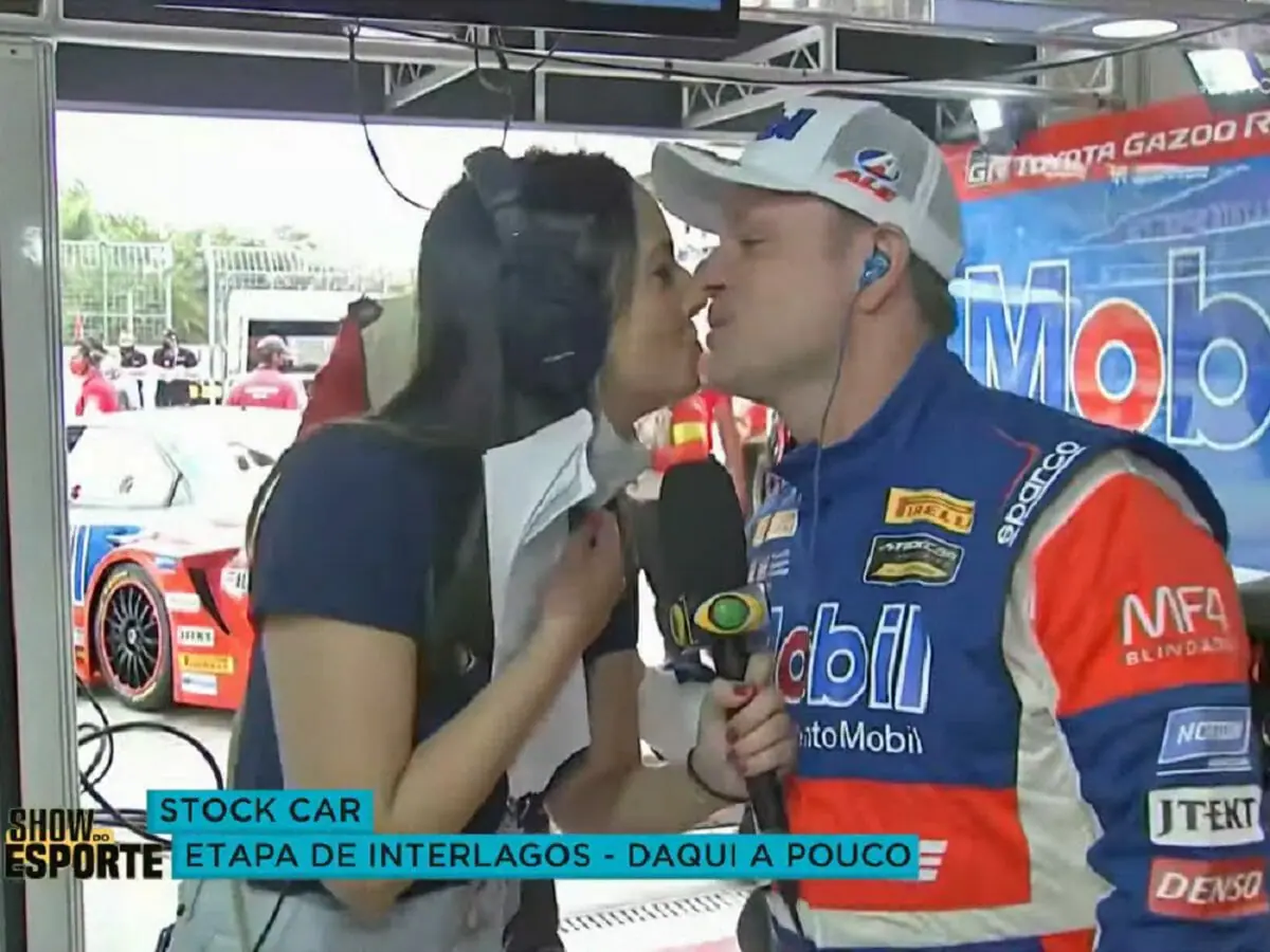 Paloma Tocci e Rubinho Barrichello durante o Show do Esporte