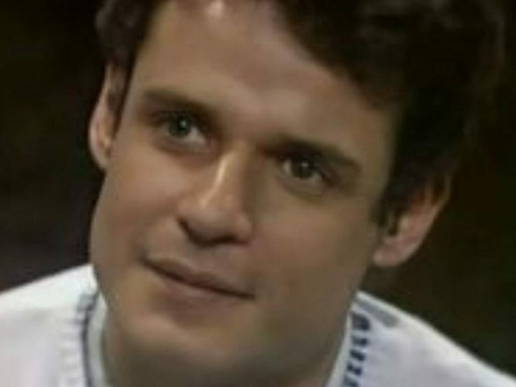 Jairo Lourenço como Luciano em Vale Tudo (Reprodução/Globo)