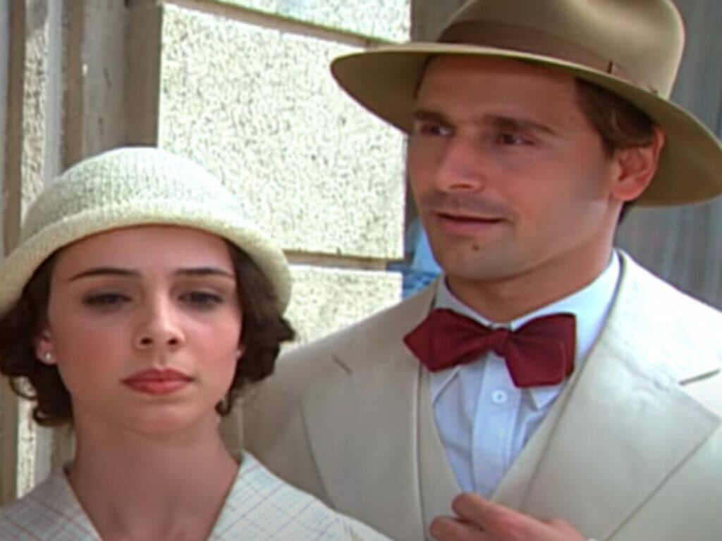 Candoca (Miriam Freeland) e Celso (Murilo Rosa) em O Cravo e a Rosa