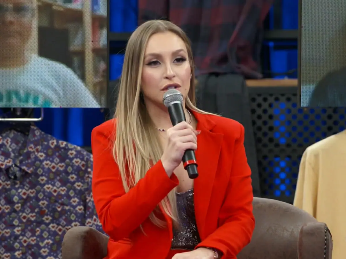 Carla Diaz no Altas Horas