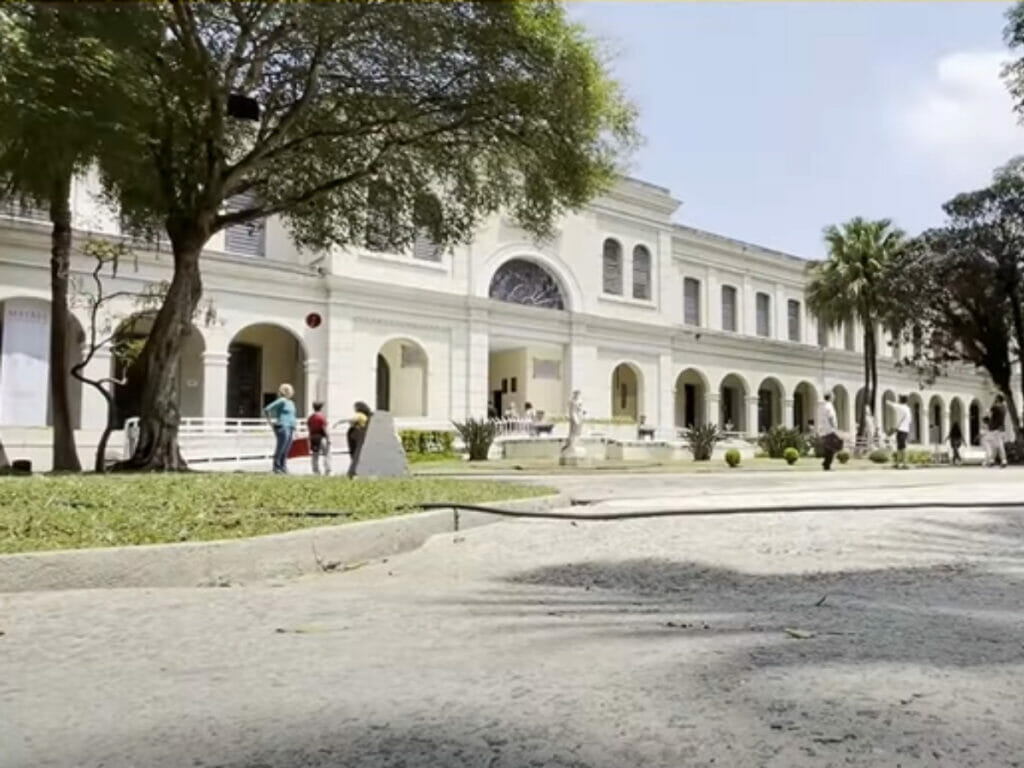 Faculdade de Poliana Moça (Reprodução/SBT)