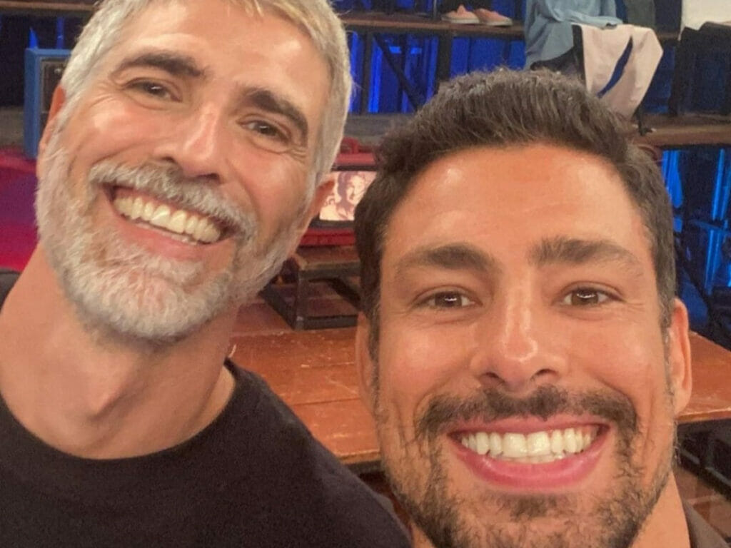 Reynaldo Gianecchini e Cauã Reymond no Altas Horas (Reprodução/Globo)