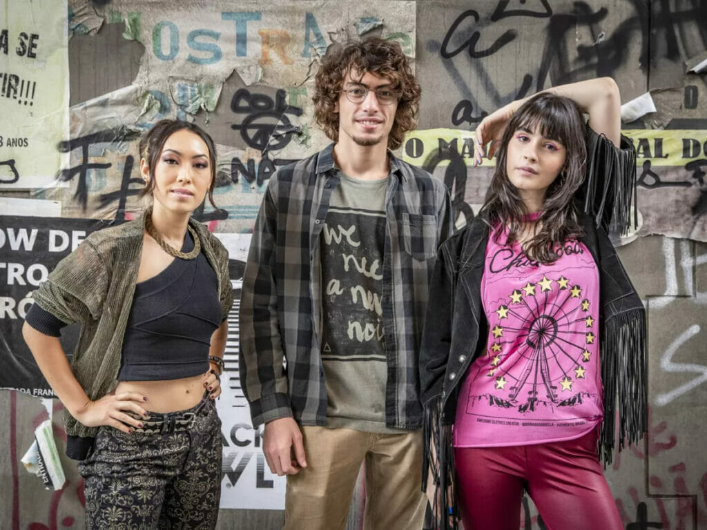 Ana Hikari, Jaffar Bambirra e Valentina Herszage (Reprodução/Globo)