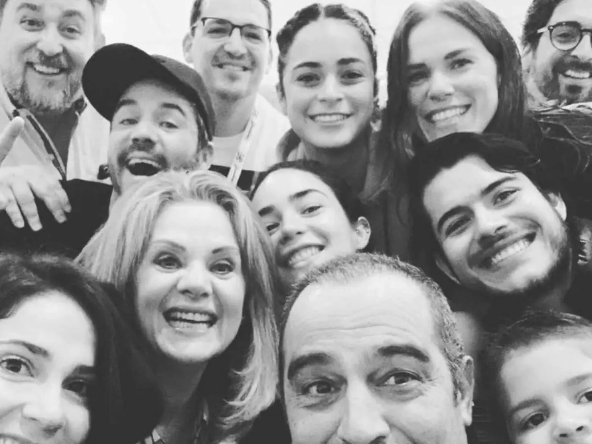 Elenco de Te Dou a Vida (Reprodução Instagram)