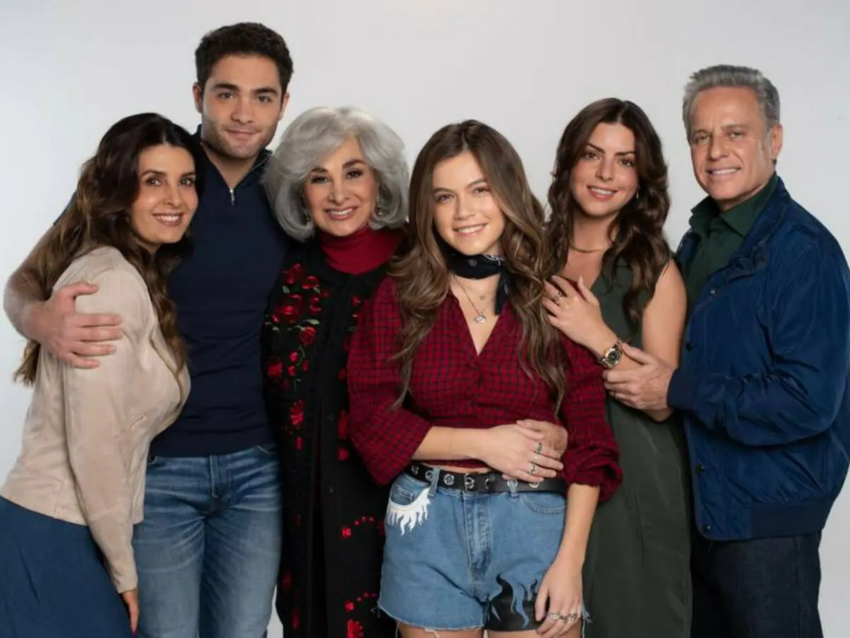 Elenco principal da novela Se Nos Deixam (Reprodução)