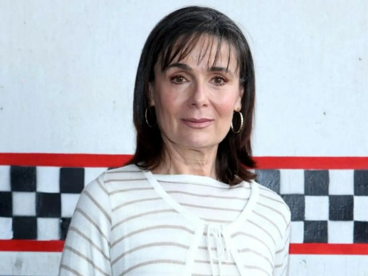 Ester (Nuria Bages) em Te Dou a Vida (Reprodução)