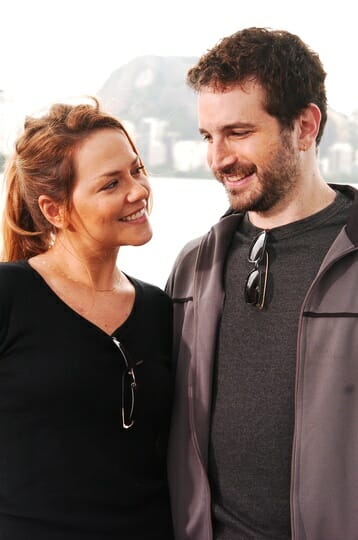 Isabel (Vivianne Pasmanter) e Renato (Caco Ciocler) em Páginas da Vida (Márcio de Souza/Globo)