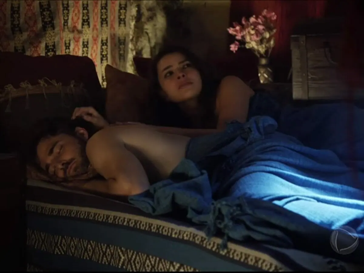 Jacó (Miguel Coelho) e Raquel (Thaís Melchior) de A Bíblia