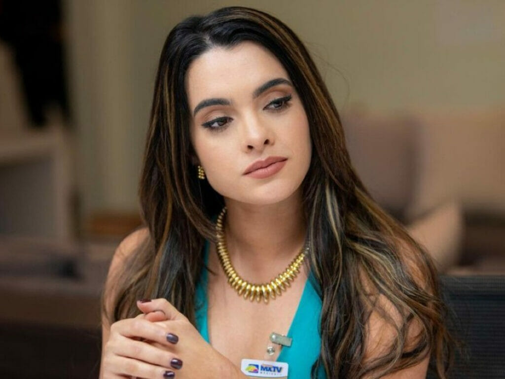 Julieta Lugo (Scarlet Gruber) na novela Se Nos Deixam (Reprodução)