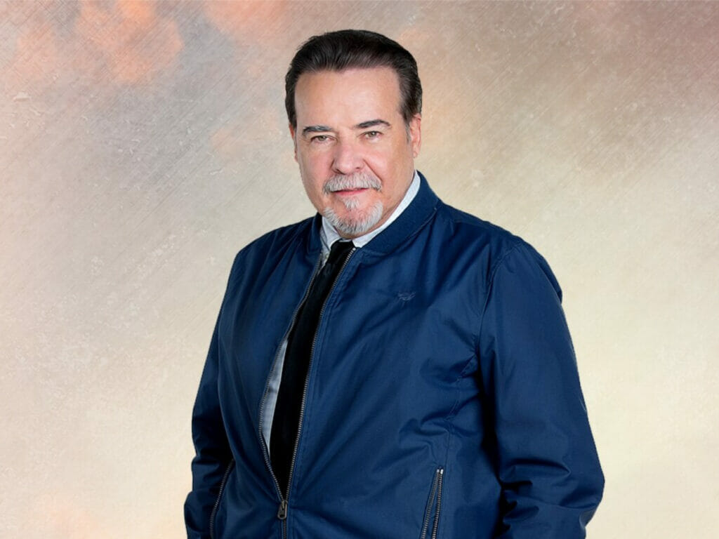 Nelson (César Évora) na novela Te Dou a Vida (Reprodução)