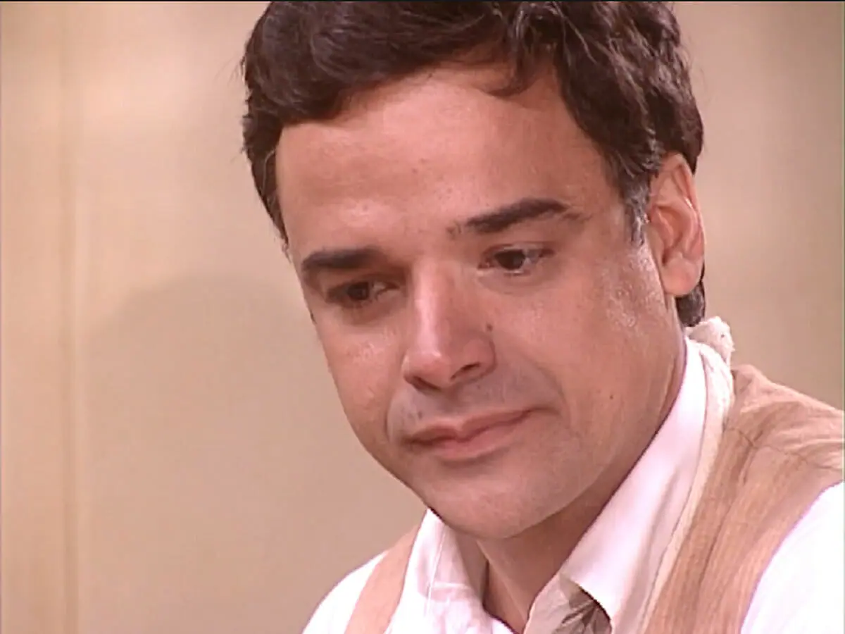 Edmundo (Ângelo Antônio) em O Cravo e a Rosa