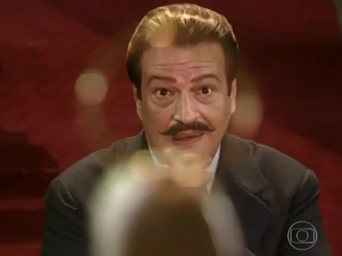 Batista (Luís Mello) em O Cravo e a Rosa