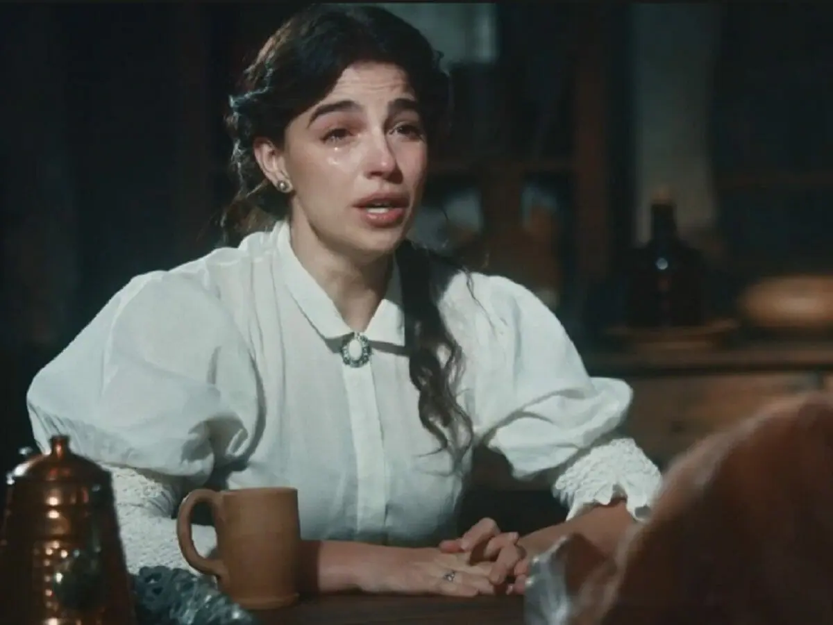 Pilar (Gabriela Medvedovski) em Nos Tempos do Imperador