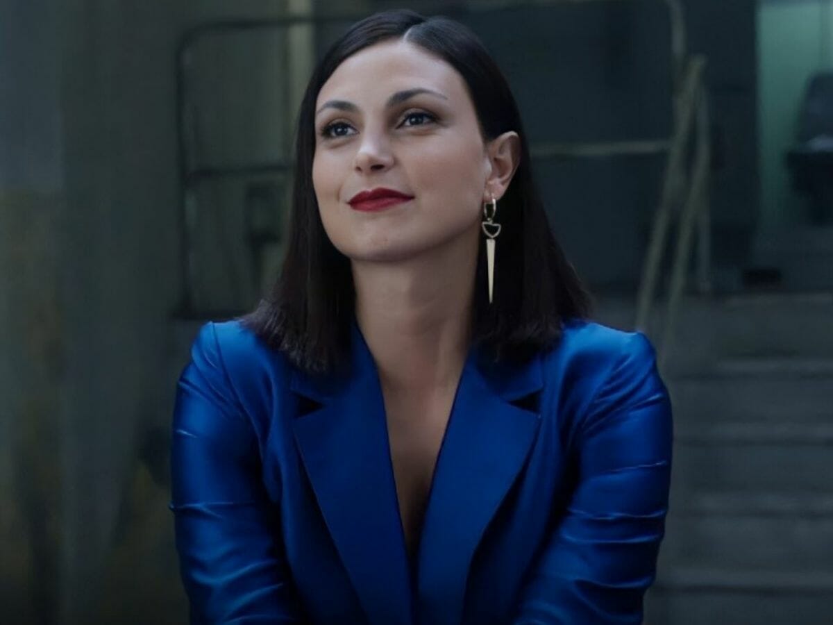 A atriz brasileira Morena Baccarin no trailer de The Endgame
