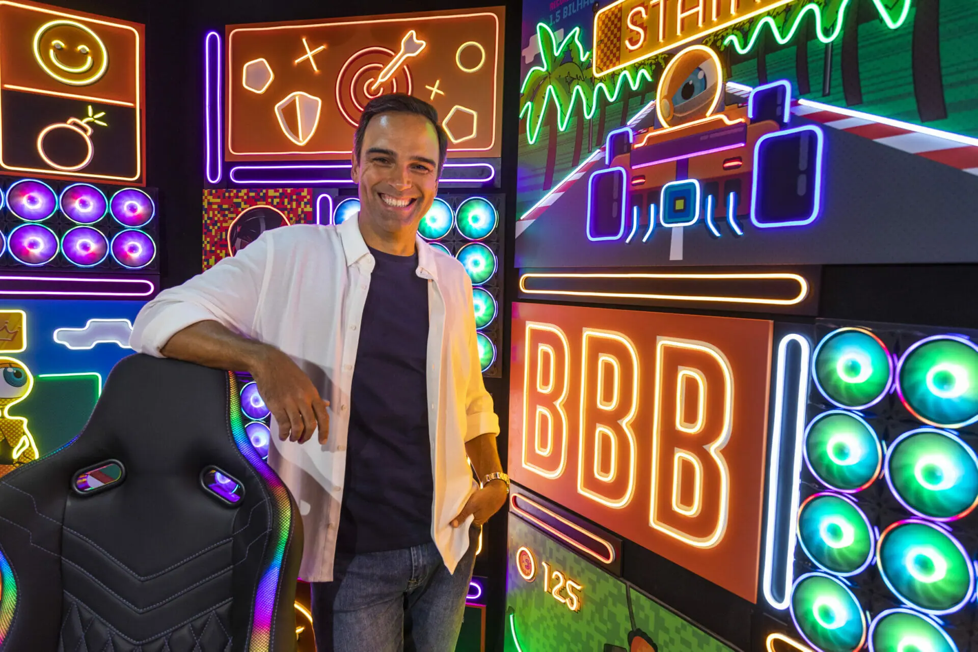 Tadeu Schimidt na casa do BBB 22 (Divulgação)