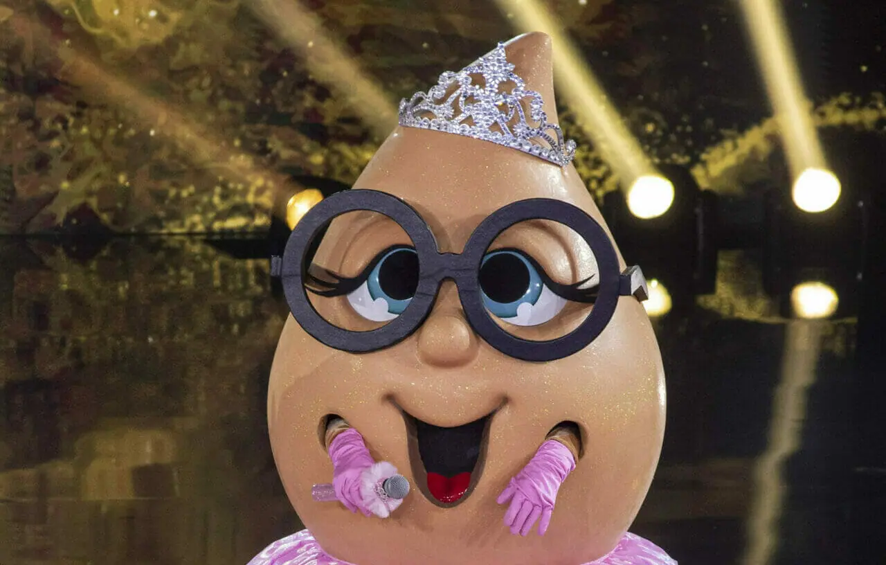 Coxinha no palco do The Masked Singer Brasil (Divulgação)