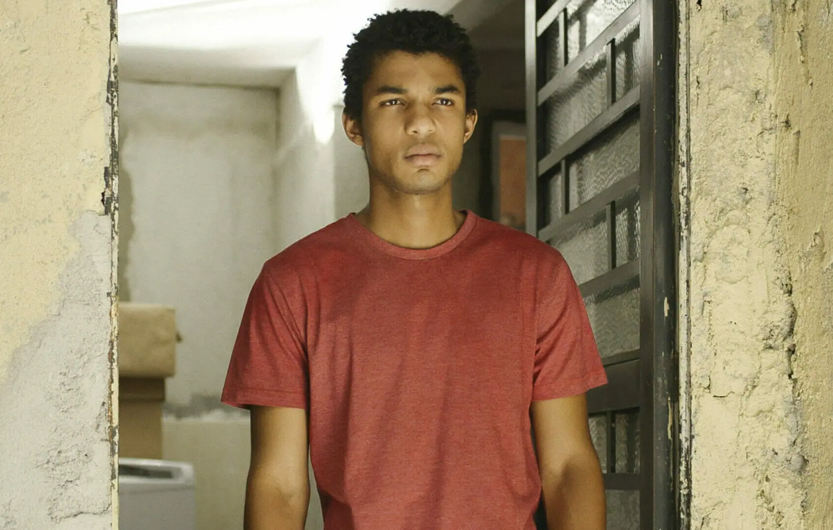 Juan Paiva em cena (Divulgação)