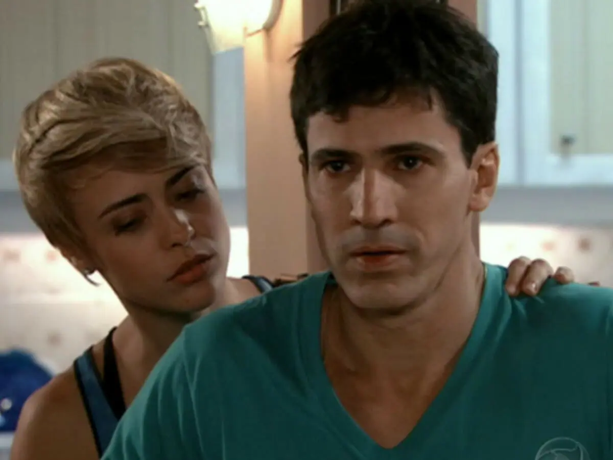 Juliana Silveira e Leonardo Brício em Chamas da Vida (Reprodução/Record TV)