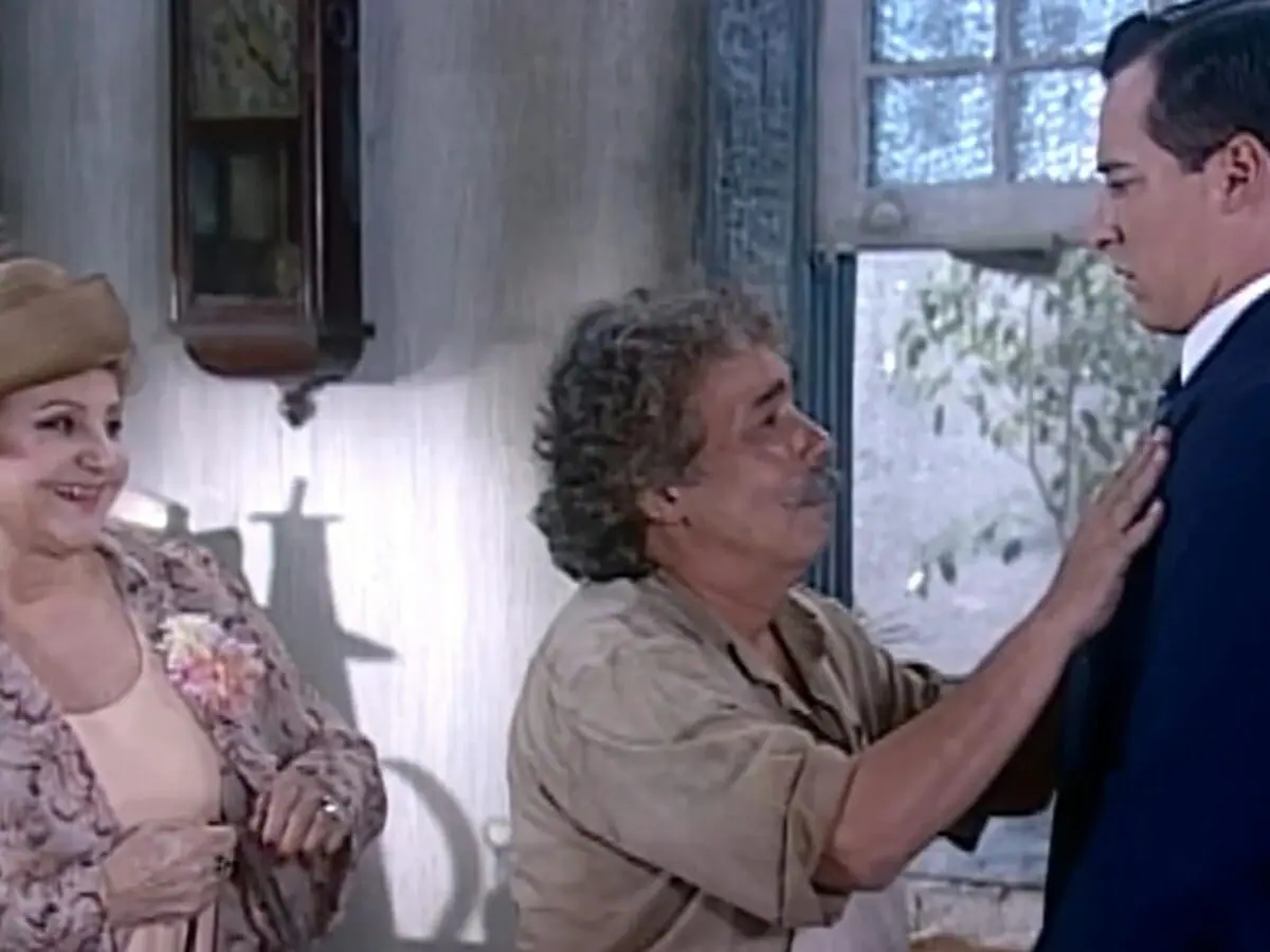 Josefa (Eva Todor), Calixto (Pedro Paulo Rangel) e Heitor (Rodrigo Faro) de O Cravo e a Rosa